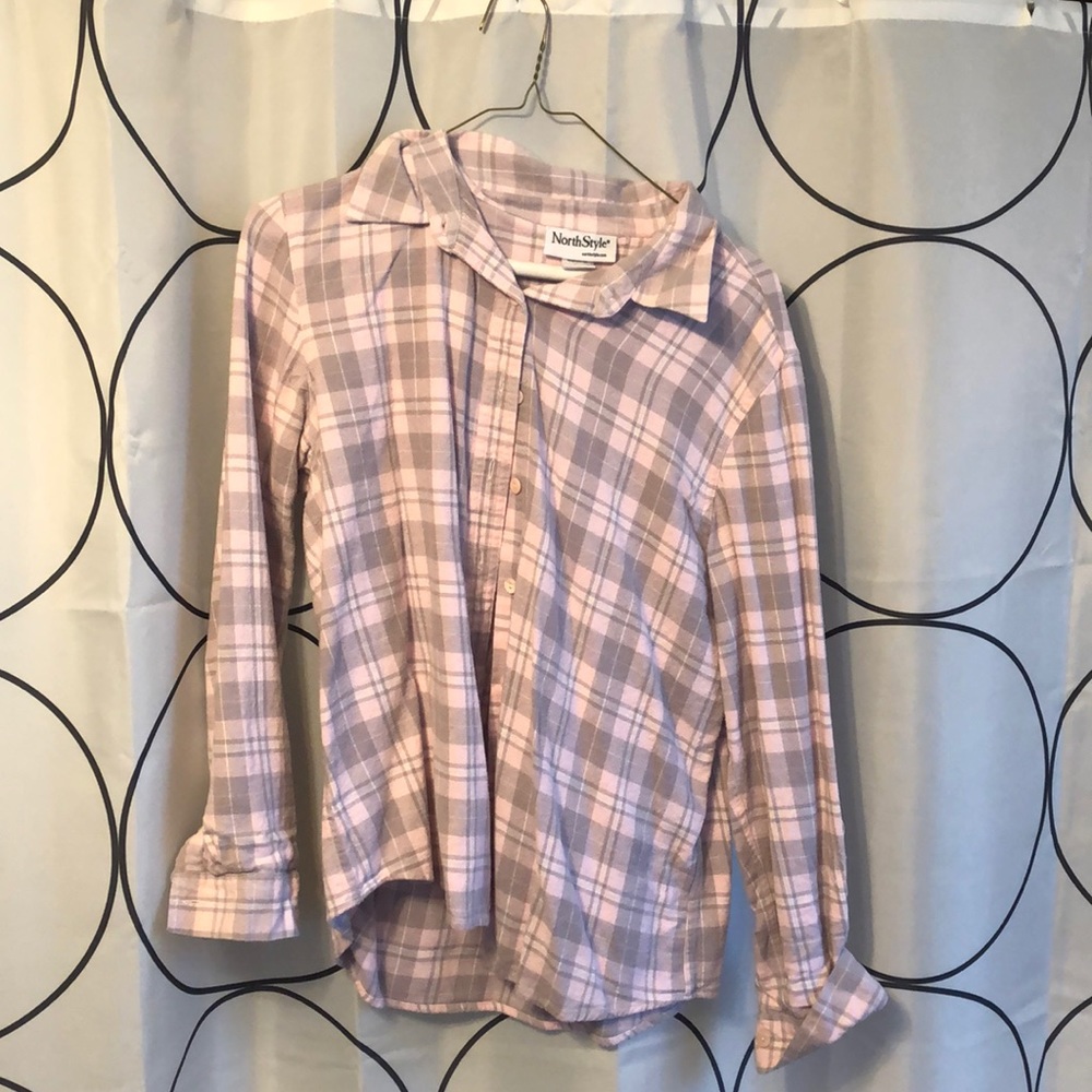 Cute vintage pink and gray north style flannel